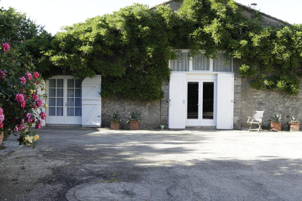 Relais De Chasse La Chaignaie Saint-Hilaire-de-Loulay Luaran gambar